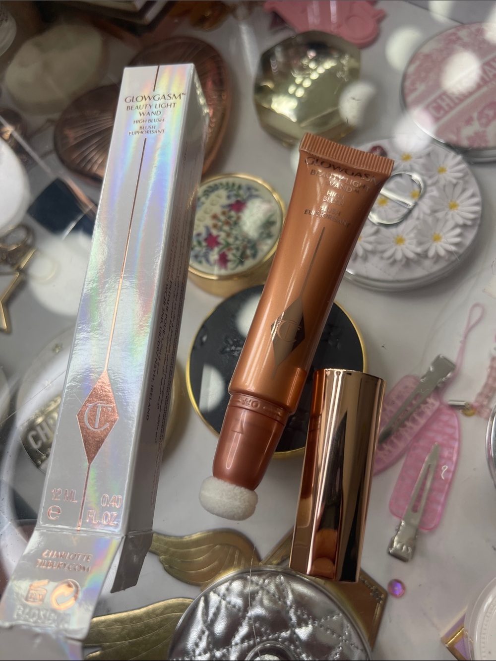BNIB Charlotte tilbury peachgasm beauty light wand highlighter full size